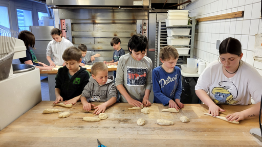 2024 Backen in der Bäckerei